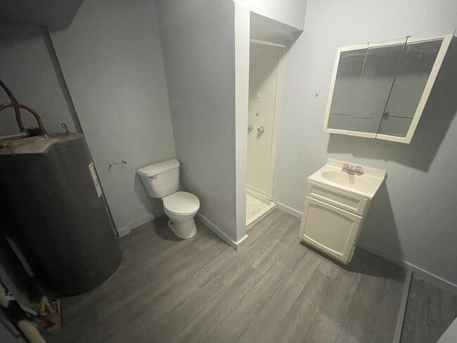 Photo - 815.5-B Griffin-S