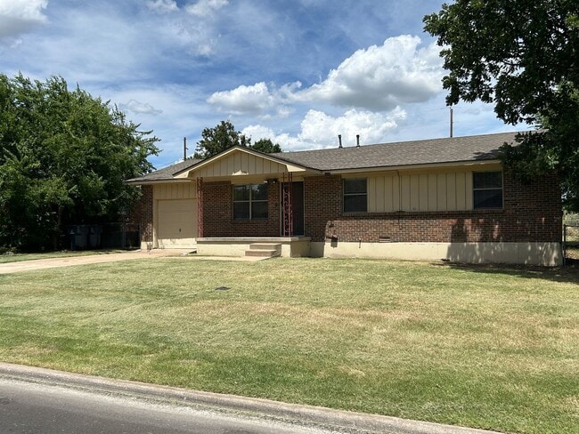 Building Photo - 2311 NW 43rd St