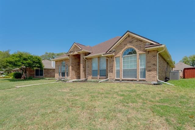 Photo - 2201 Woodglen Dr