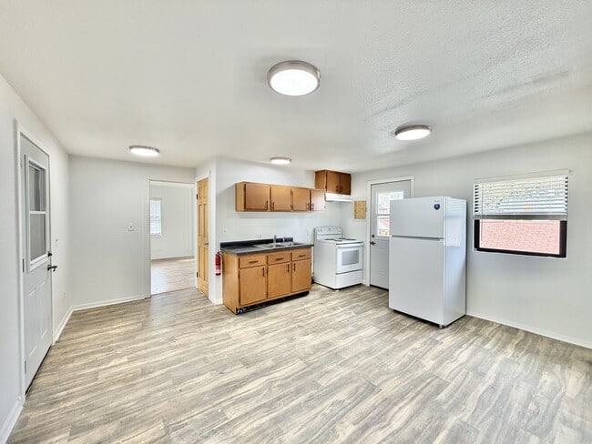 Photo - 425 S Jackson St