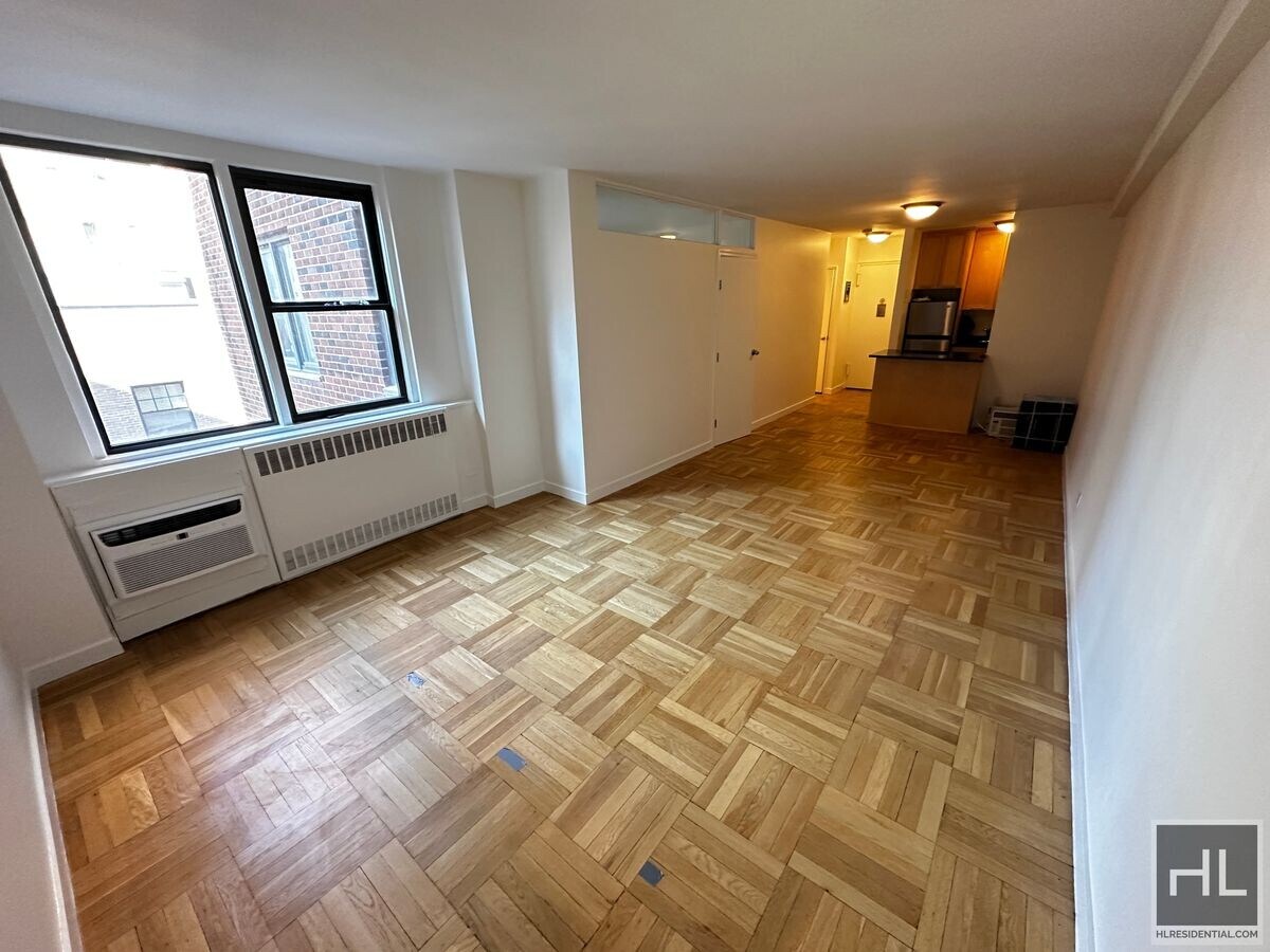 East 79th Street - East 79th Street Unit 12O