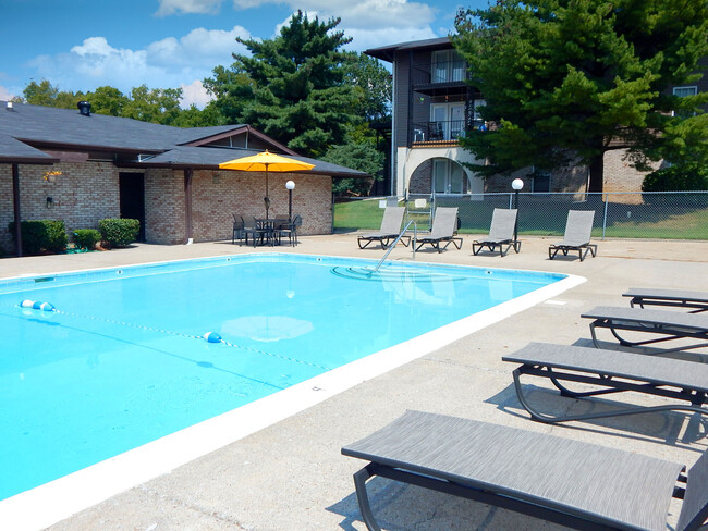 Photo - The Village at Crestview Apartments