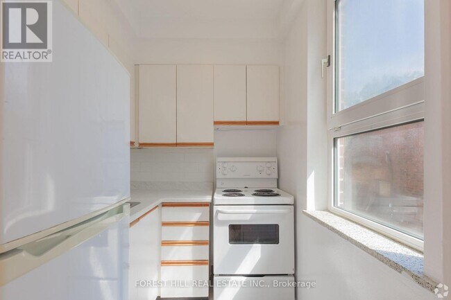 Photo - 291 Avenue Rd Unit 609
