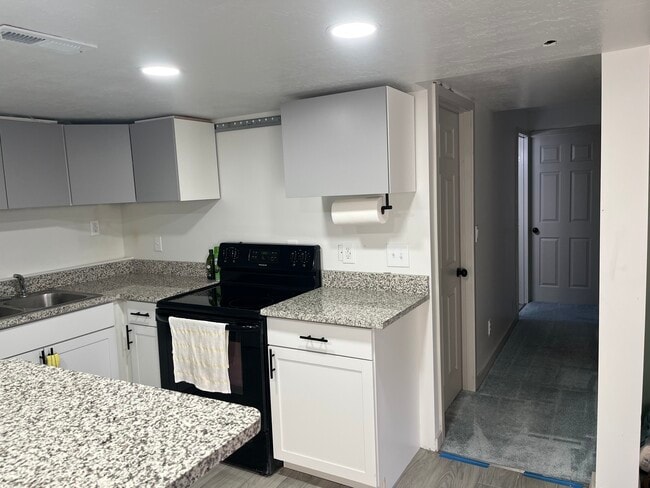 Photo - 1202 N 250 E Unidad Basement