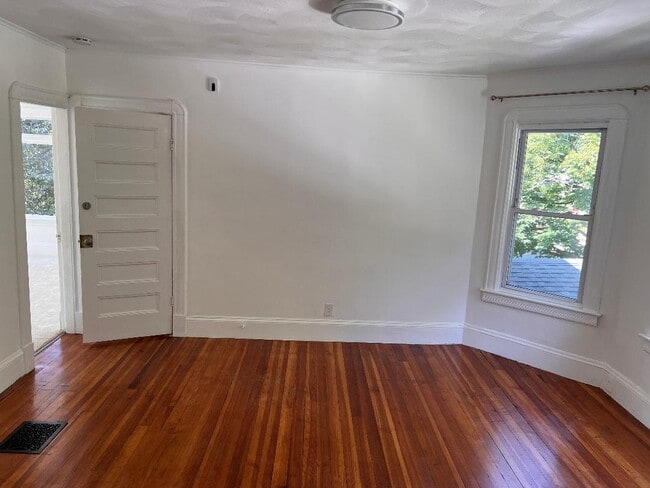 Building Photo - 169 Pineywoods Ave Unit 169 Rental
