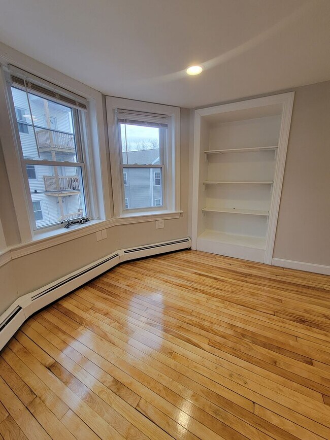 Photo - 15 Broadway-Unit 2 Unit 2