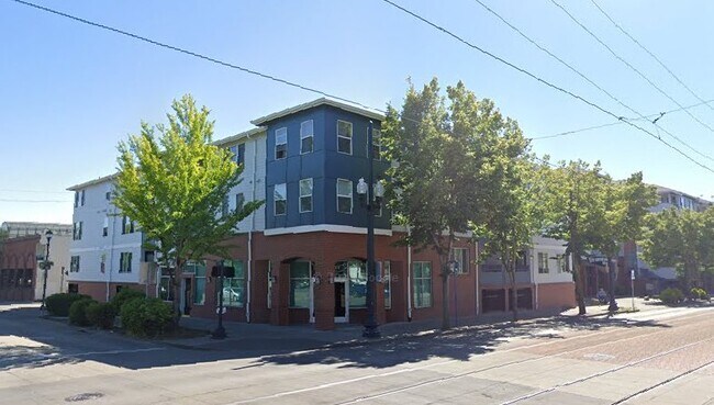 Photo - 160 SE Washington St Unit #160