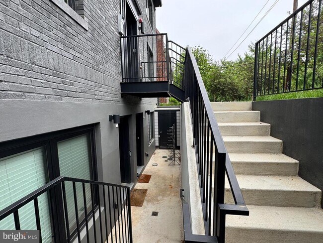 Photo - 2217 40th Pl NW Unit 01
