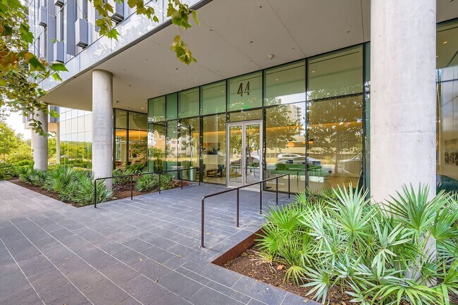 Photo - Gorgeous 30th Floor 2BD / 2BA Corner Sky R...