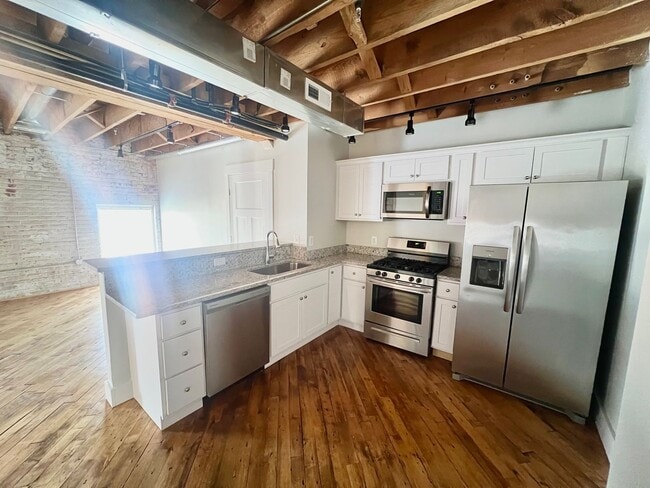 Photo - Beautiful 2 Bed in Historic Downtown Frede...