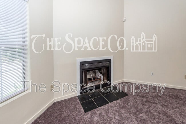 Photo - 2020 Coldspring Dr Unit F