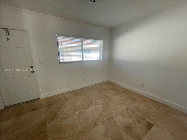 Photo - 1892 NE 46th St Unidad B7