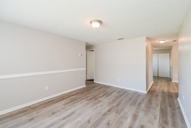 Photo - 5664 Minocqua St