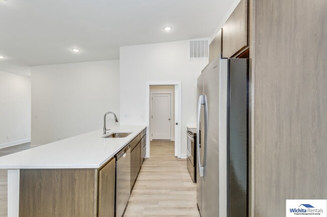 Photo - 3 bed, 2 bath duplex