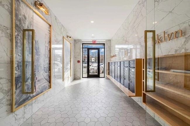 Photo - 1801 Broadway Unidad 5J