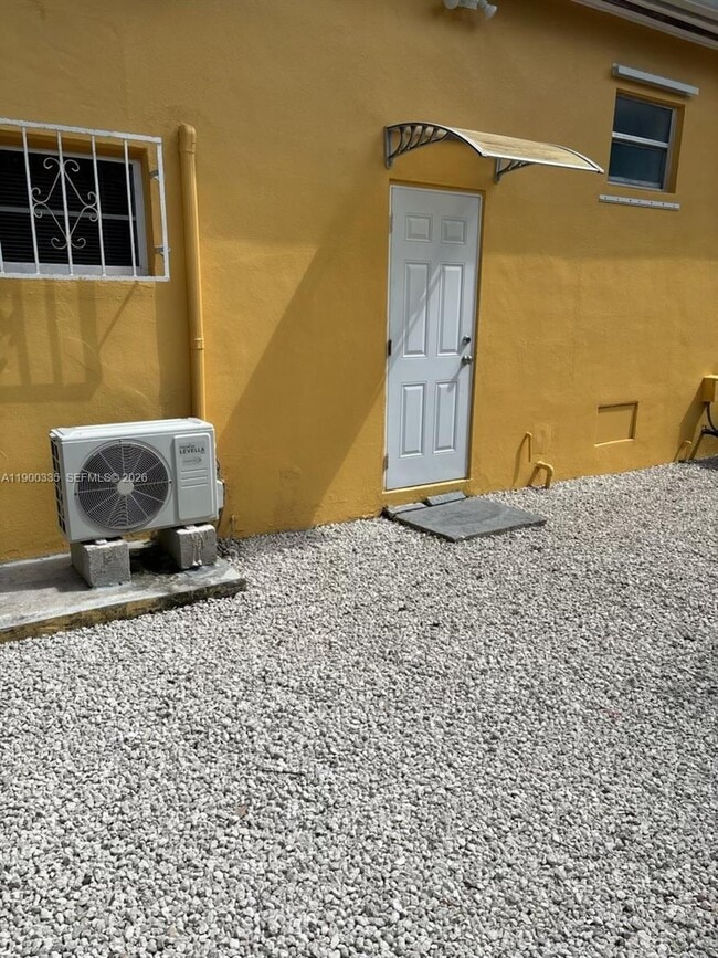 Photo - 6102 SW 58th St Unidad B