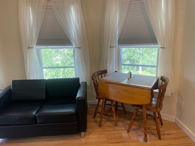 Photo - 187 Loomis St Unidad Studio apt #3