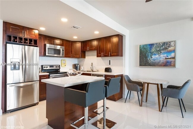 Photo - 3505 S Ocean Dr Unit 606