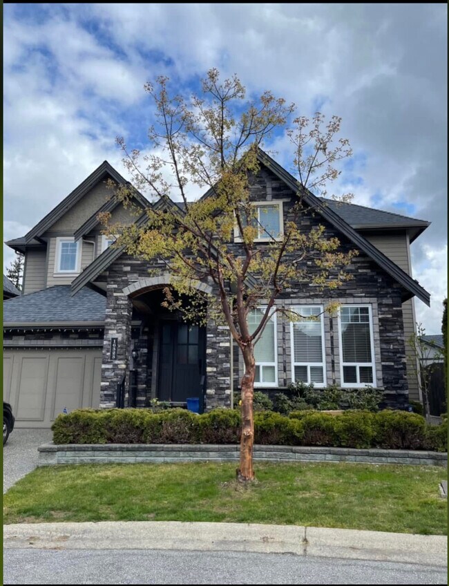 Photo - 16323-1626A 26a Ave