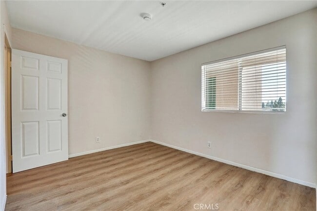 Photo - 450 E 4th St Unit 437