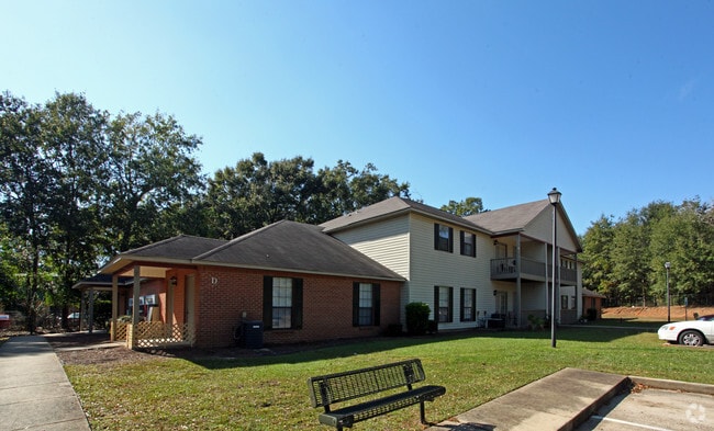 Hunters Run - No Vacancy; Waitlist Only!