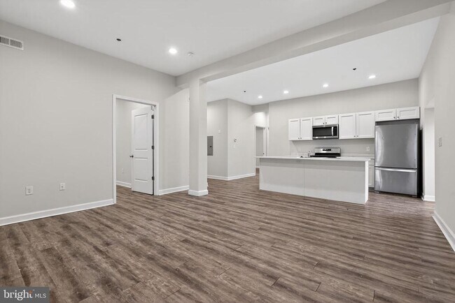 Photo - 980 N Marshall St Unit 2