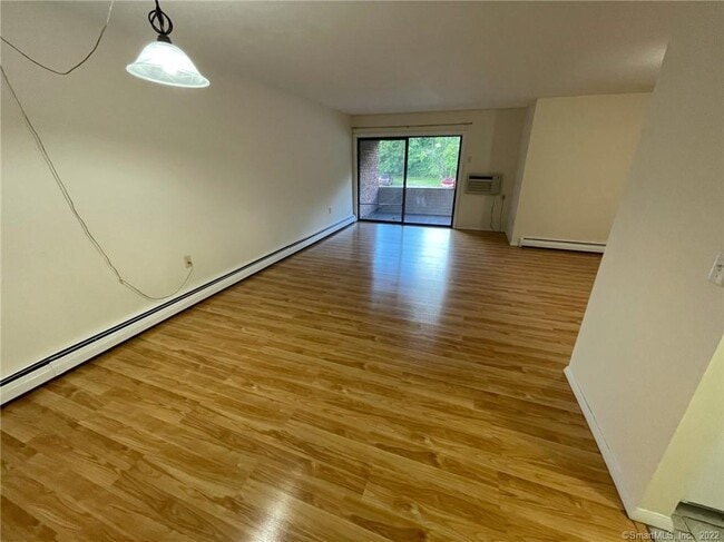 Photo - 565 Talcottville Rd Unit APT 2B7