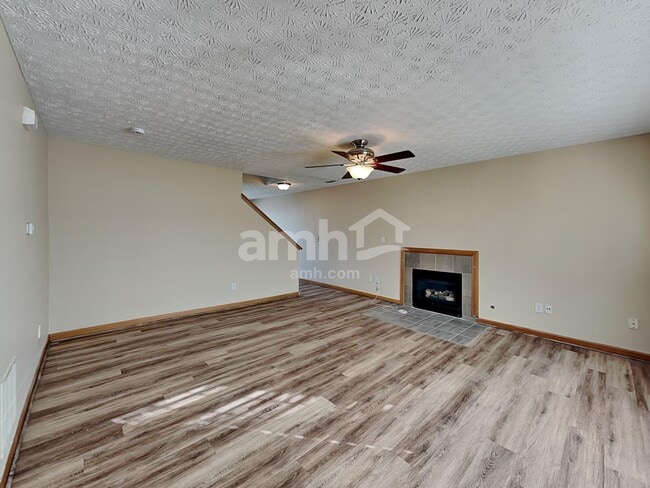 Photo - 7802 Jefferson Run