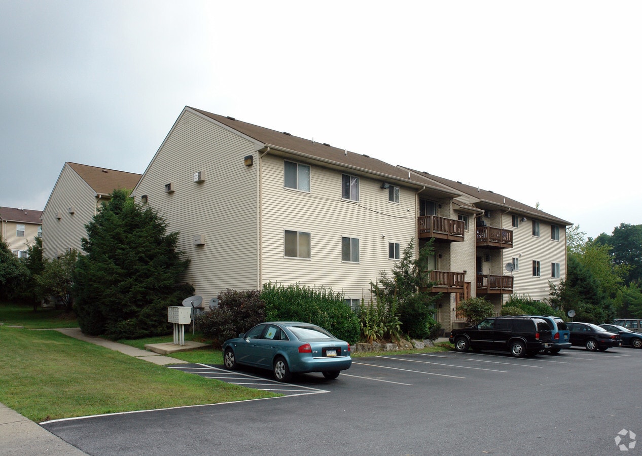Trout Run Apartments - Trout Run Apartments