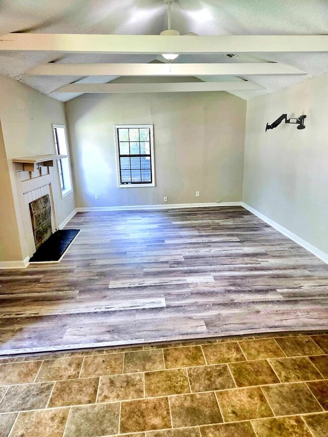 Photo - Charming 2 Bedroom Home in Gadsden!