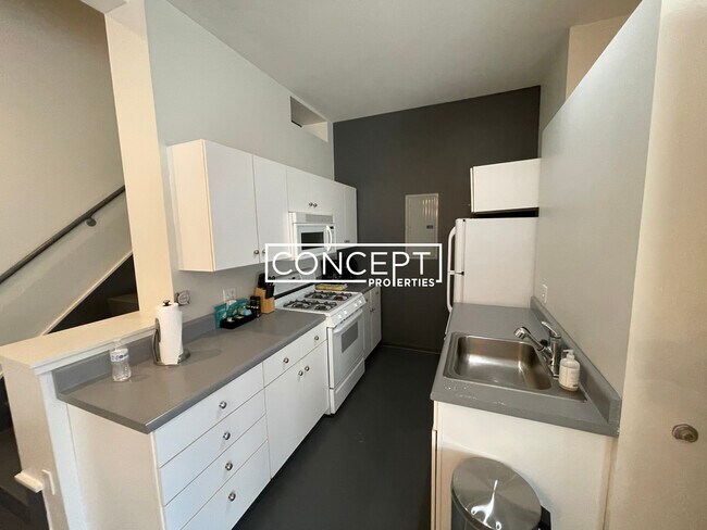 Photo - 160 E Berkeley St Unit 516