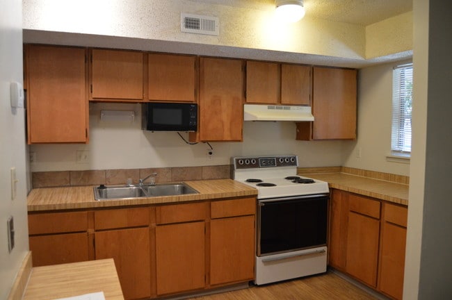 Photo - Hanover Place