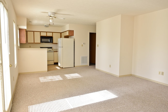Farhill Lake Apartments