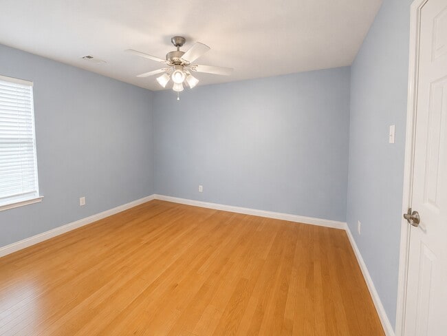 Photo - 2119 Hawthorne Brook Ln