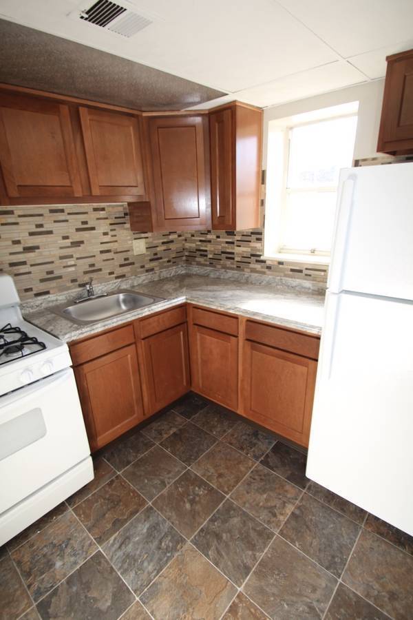 Photo - JEFFERSON VILLAGE -- 077