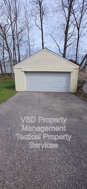 Photo - 19101 Nitra Ave