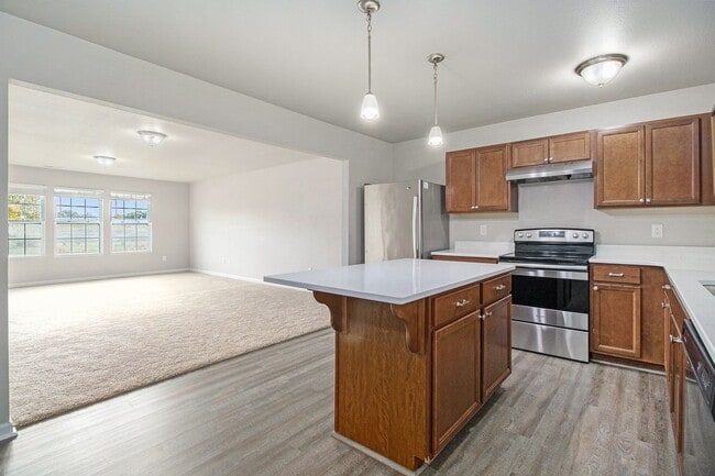 Photo - Immediate Occupancy Available!