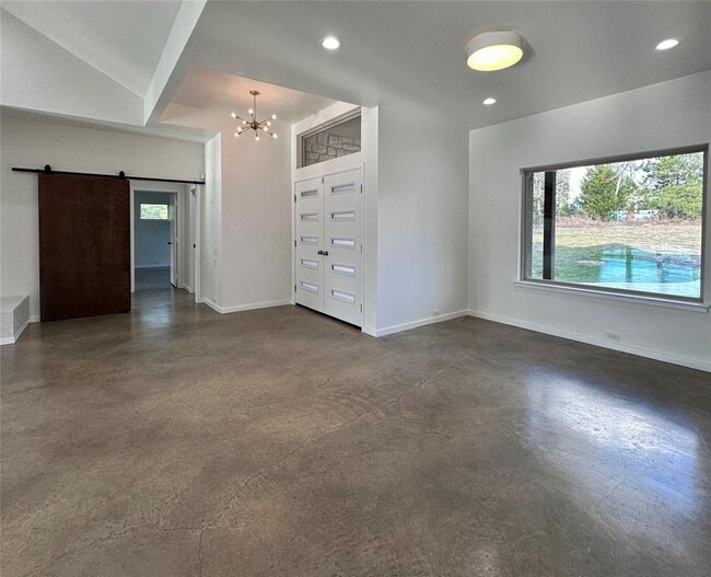 Photo - 137 Mulberry Ln