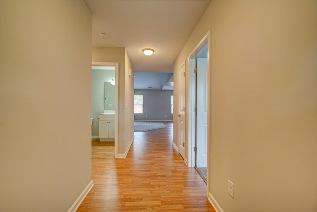 Photo - Lovely 3 BR, 2 BA Home. Conveniently Located  Between Spartanburg & Greenville, Near The Inland Port