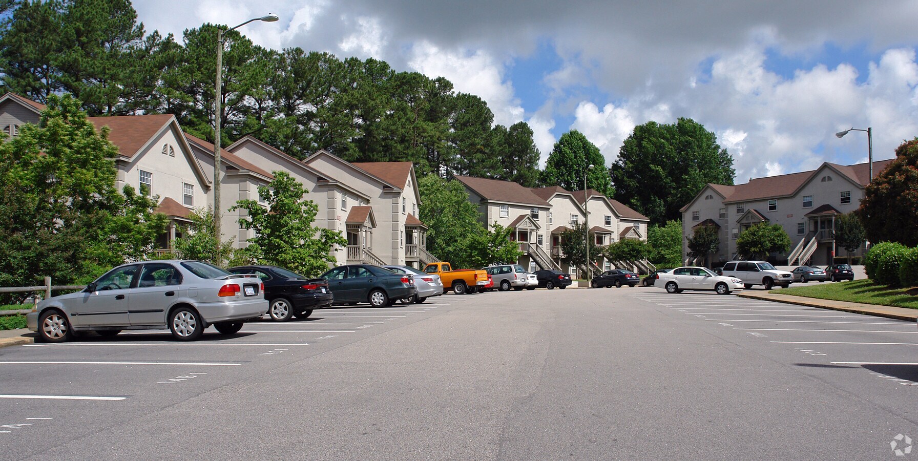 Photo - Avery Close Apartments