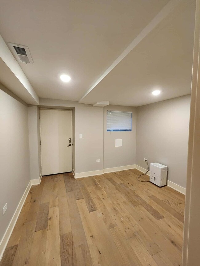 Photo - 6321 S Eberhart Ave Unit G