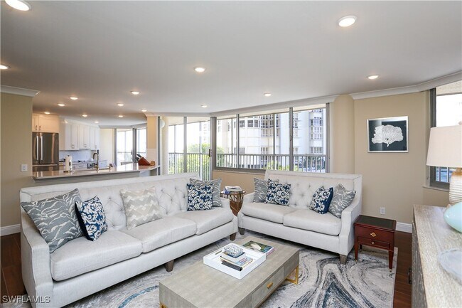 Photo - 4041 Gulf Shore Blvd N Unidad 305