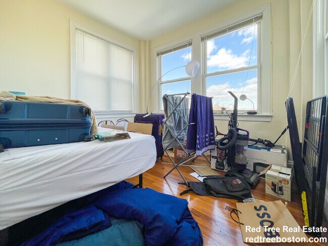 Photo - 240 Kelton St Unidad 16