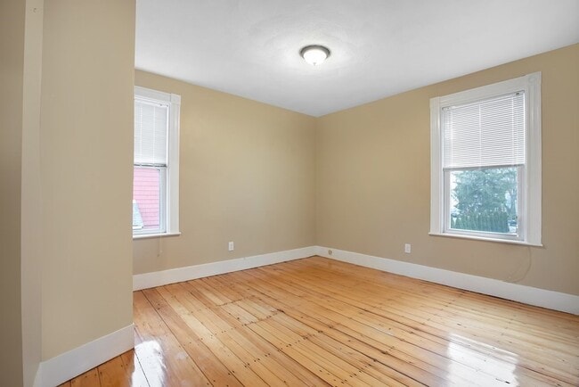 Photo - 199 Beacon St