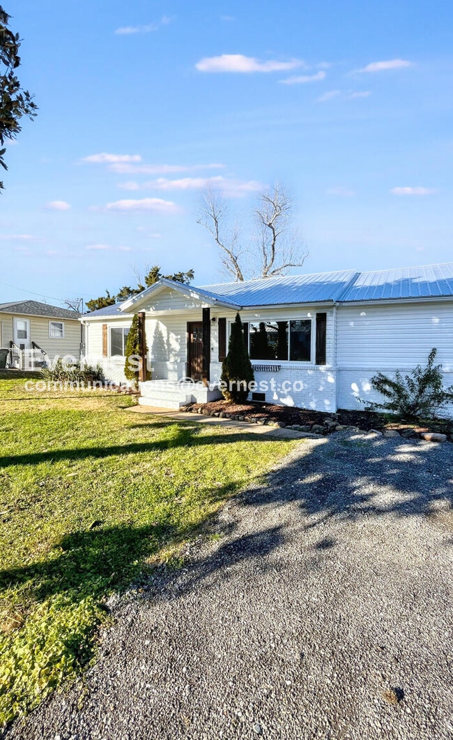 Photo - 15 Walker Ave