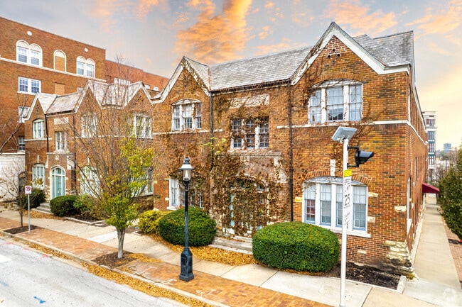 Photo - 521-551 W 11th St