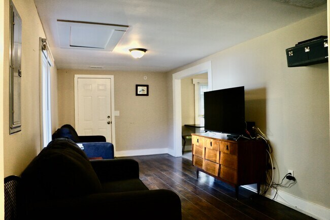 Photo - 114 Lucile St