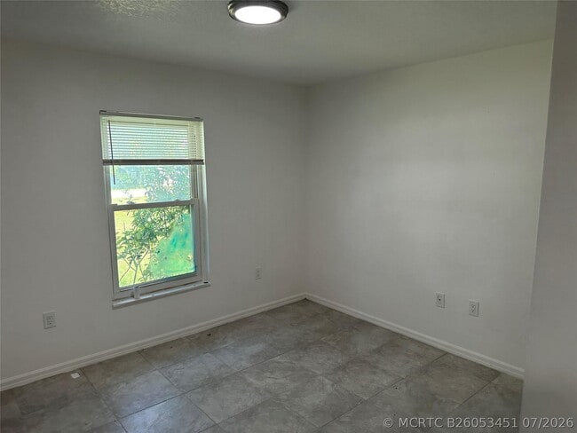 3422 NW 26th Ave