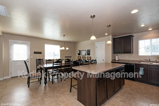 Photo - 1549 Old Shepard Cir