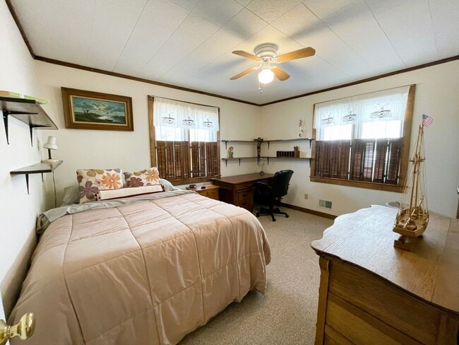 Photo - 5 Bed 2 Bath Annual Rental